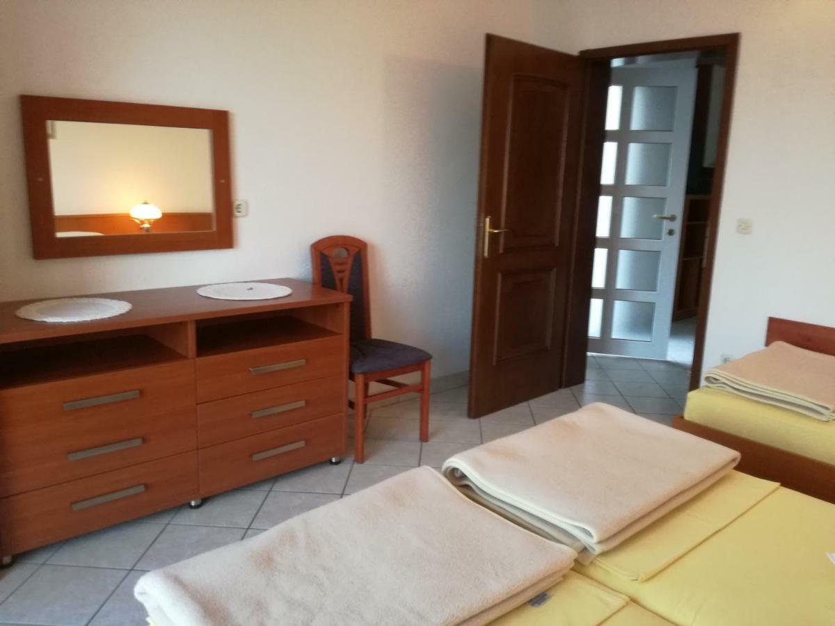 Apartmani Izabela * Baska Voda