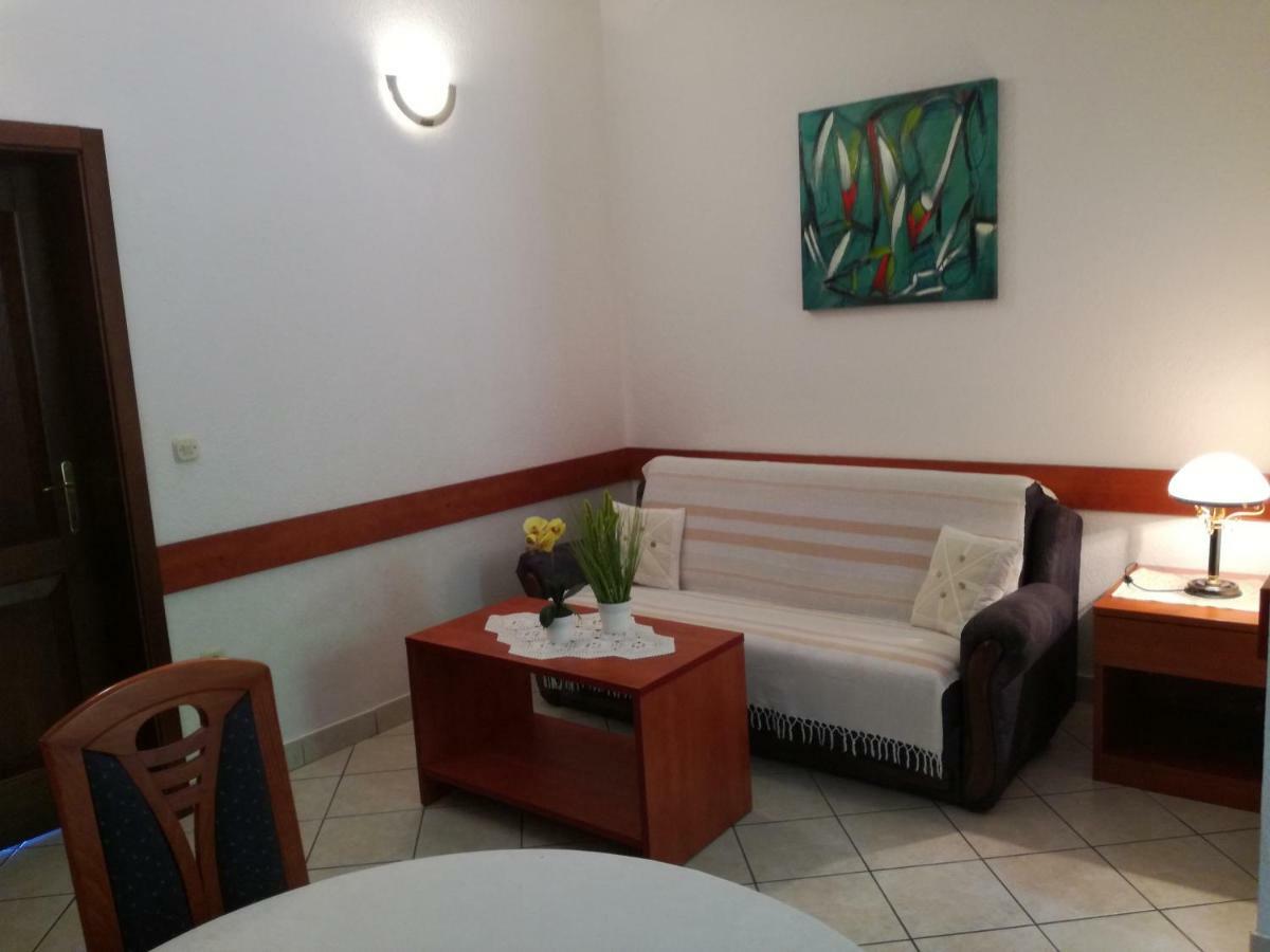 Apartment Apartmani Izabela *